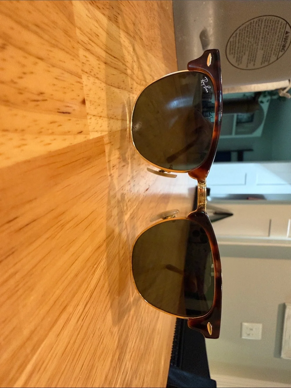 CLUBMASTER CLASSIC Ray-Ban Tortoiseshell Frame Sunglasses